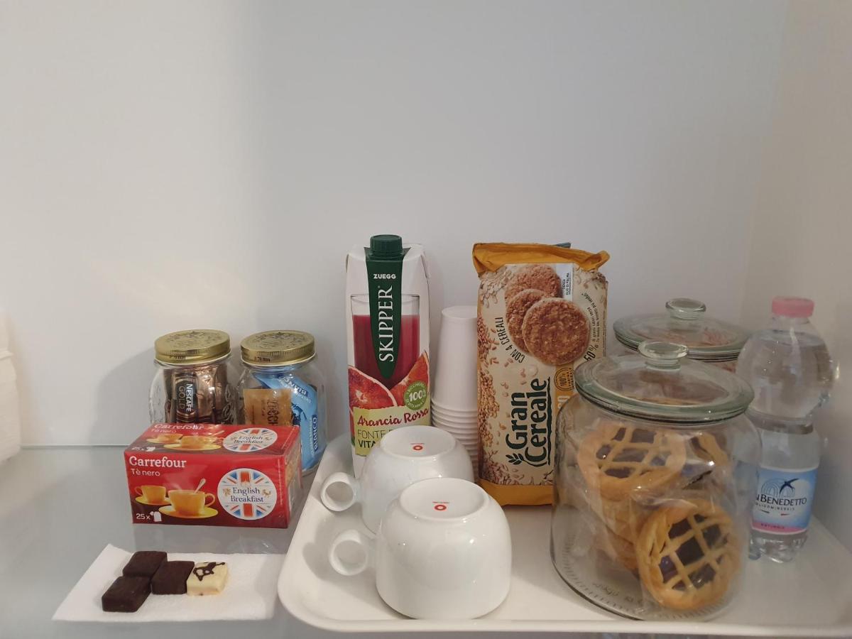 Arena Suite All Comforts - With Free Parking Garage Per Qualified Rate - Con Parcheggio Incluso Per Le Tariffe Qualificanti - Metro Verde Greenline Moscova ミラノ エクステリア 写真