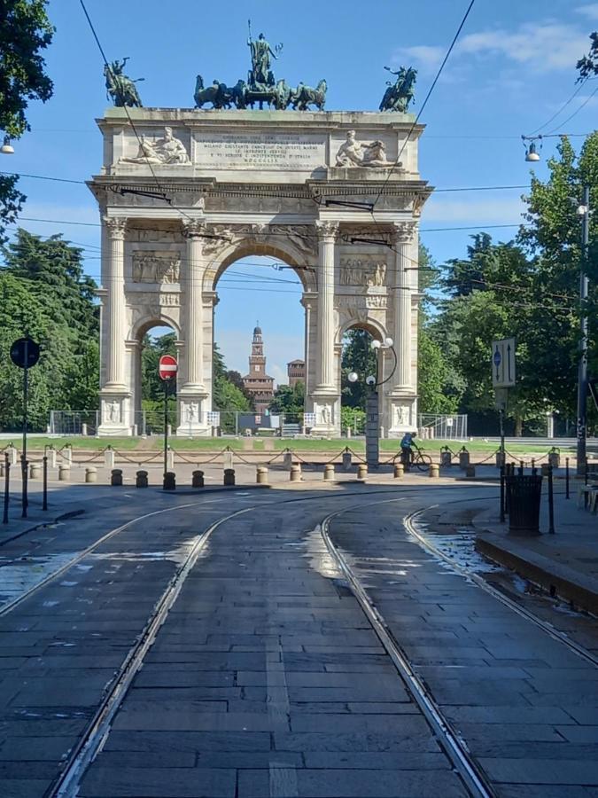 Arena Suite All Comforts - With Free Parking Garage Per Qualified Rate - Con Parcheggio Incluso Per Le Tariffe Qualificanti - Metro Verde Greenline Moscova ミラノ エクステリア 写真