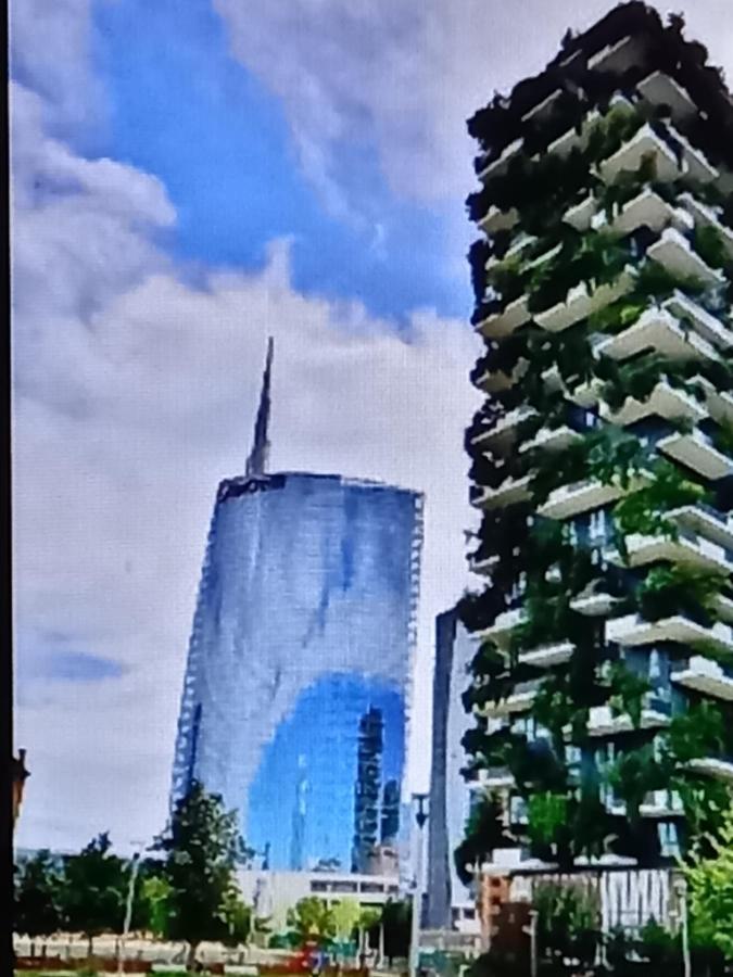 Arena Suite All Comforts - With Free Parking Garage Per Qualified Rate - Con Parcheggio Incluso Per Le Tariffe Qualificanti - Metro Verde Greenline Moscova ミラノ エクステリア 写真